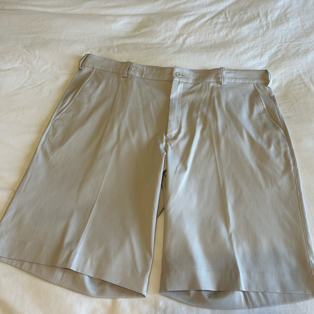 Nike Golf Dri-Fit Beige Golf Shorts